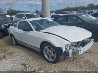 FORD MUSTANG V6/V6 PREMIUM