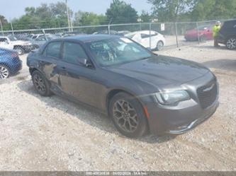 CHRYSLER 300S AWD