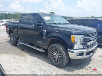 FORD F-250 LARIAT