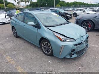 TOYOTA PRIUS XLE