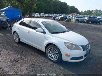 SUZUKI KIZASHI SE