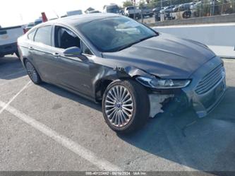 FORD FUSION HYBRID TITANIUM