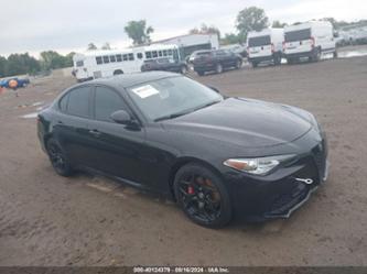 ALFA ROMEO GIULIA SPORT AWD