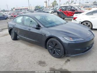 TESLA MODEL 3 REAR-WHEEL DRIVE