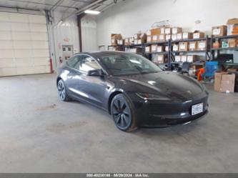 TESLA MODEL 3 REAR-WHEEL DRIVE