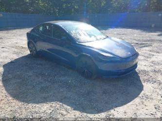 TESLA MODEL 3 LONG RANGE DUAL MOTOR ALL-WHEEL DRIVE