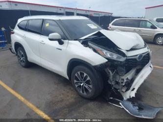 TOYOTA HIGHLANDER HYBRID XLE