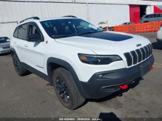 JEEP CHEROKEE TRAILHAWK 4X4