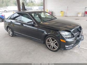 MERCEDES-BENZ C-CLASS LUXURY/SPORT