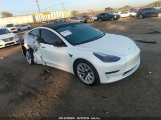 TESLA MODEL 3 REAR-WHEEL DRIVE