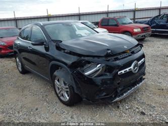 MERCEDES-BENZ GLA-CLASS 4MATIC