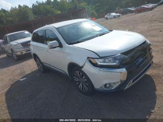 MITSUBISHI OUTLANDER SE