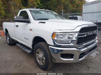 RAM 2500 TRADESMAN REGULAR CAB 4X4 8 BOX