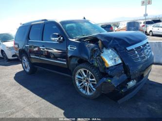 CADILLAC ESCALADE PREMIUM