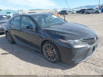 TOYOTA CAMRY SE NIGHTSHADE