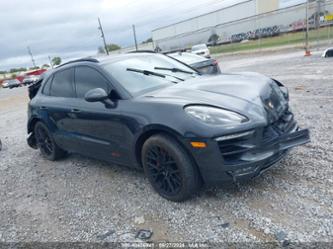 PORSCHE MACAN GTS