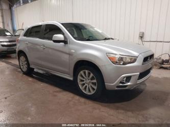 MITSUBISHI OUTLANDER SPORT SE