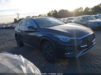 INFINITI QX30 PREMIUM