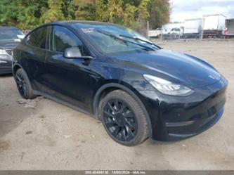 TESLA MODEL Y LONG RANGE DUAL MOTOR ALL-WHEEL DRIVE