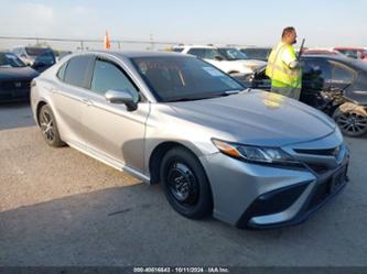 TOYOTA CAMRY SE