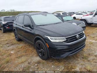 VOLKSWAGEN TIGUAN 2.0T SE R-LINE BLACK