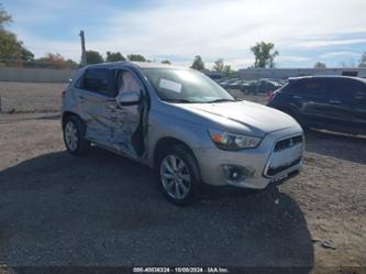 MITSUBISHI OUTLANDER SPORT ES