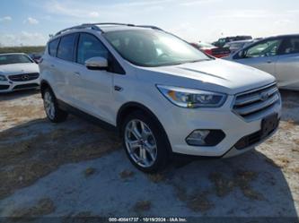 FORD ESCAPE TITANIUM