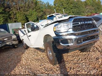 RAM 2500 TRADESMAN 4X4 6 4 BOX