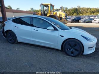 TESLA MODEL 3 REAR-WHEEL DRIVE