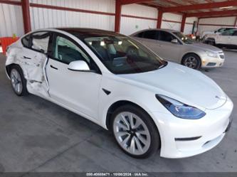 TESLA MODEL 3 LONG RANGE DUAL MOTOR ALL-WHEEL DRIVE