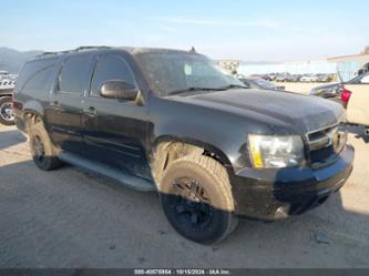 CHEVROLET SUBURBAN LT