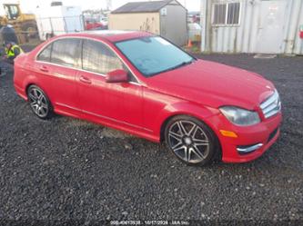 MERCEDES-BENZ C-CLASS LUXURY/SPORT