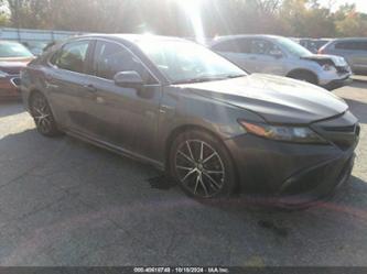 TOYOTA CAMRY HYBRID SE HYBRID