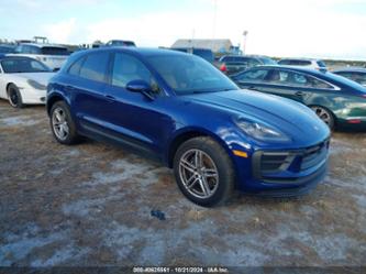 PORSCHE MACAN T