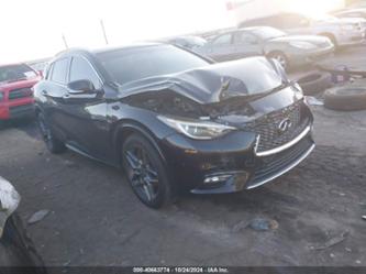 INFINITI QX30 PREMIUM