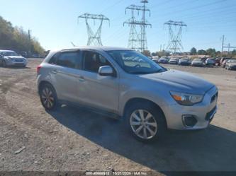 MITSUBISHI OUTLANDER SPORT ES