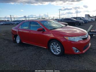 TOYOTA CAMRY HYBRID XLE