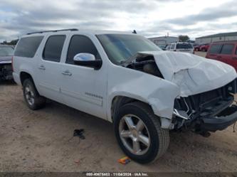 CHEVROLET SUBURBAN LT