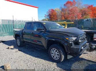 TOYOTA TACOMA SR5