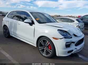 PORSCHE CAYENNE GTS