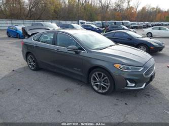 FORD FUSION HYBRID TITANIUM