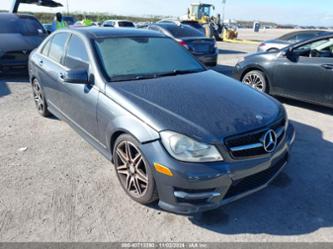 MERCEDES-BENZ C-CLASS LUXURY/SPORT