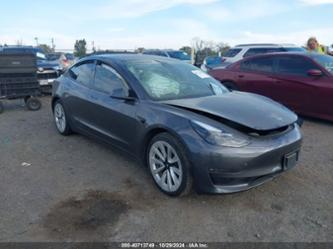 TESLA MODEL 3 LONG RANGE DUAL MOTOR ALL-WHEEL DRIVE