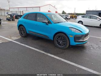 PORSCHE MACAN T