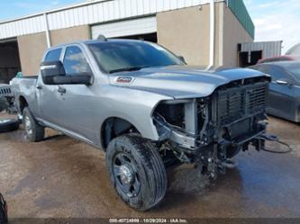 RAM 2500 TRADESMAN 4X4 6 4 BOX