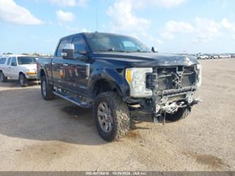 FORD F-250 LARIAT