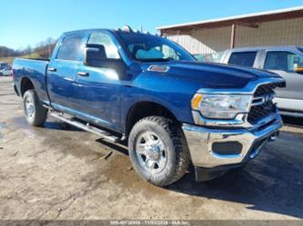 RAM 2500 TRADESMAN 4X4 6 4 BOX