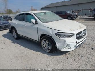 MERCEDES-BENZ GLA-CLASS 4MATIC