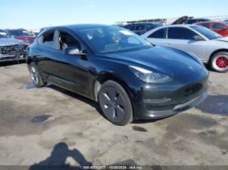 TESLA MODEL 3 REAR-WHEEL DRIVE