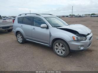 MITSUBISHI OUTLANDER SE